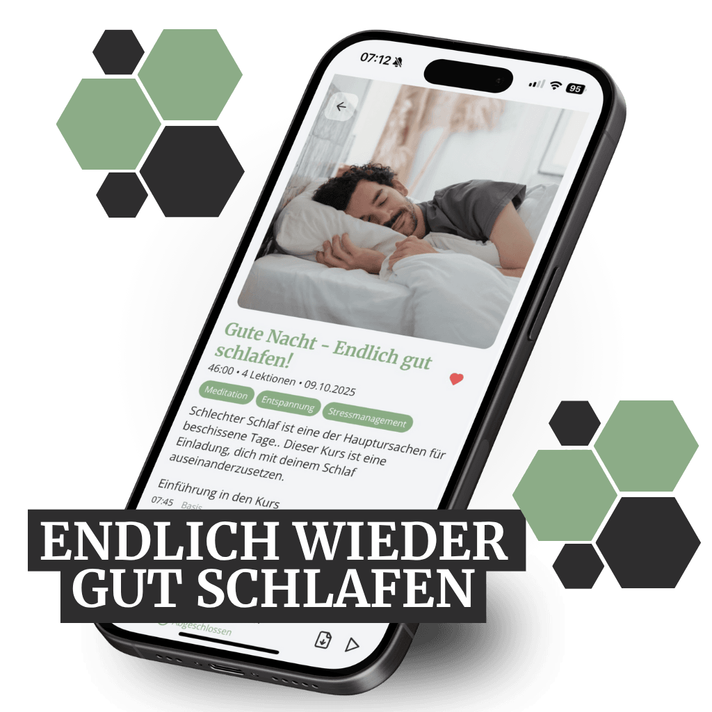 Schlafprobleme stoppen - Entspannungshelden App Smartphone displaying a sleep course app with a man without sleeping problems. Text overlay: "Endlich wieder gut schlafen" (Finally sleep well again).